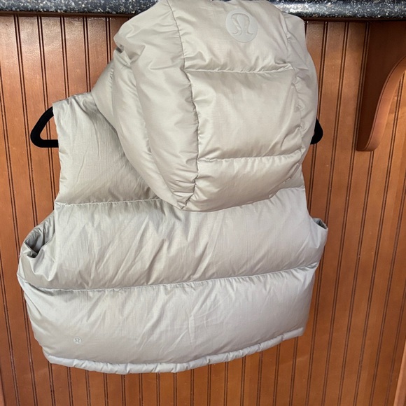lululemon athletica Tan Puffer Vest - Picture 7 of 7